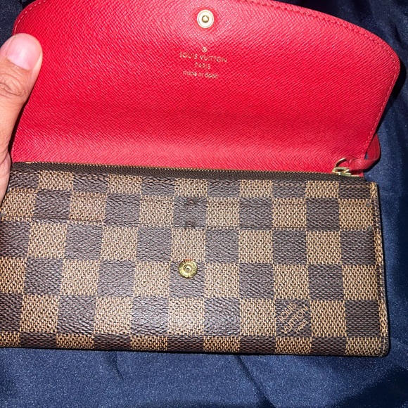 Authentic Louis Vuitton wallet - Picture 5 of 10